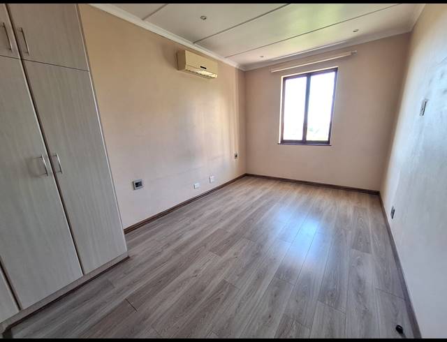3 BEDROOM DUPLEX TO LET IN MORNINGSIDE